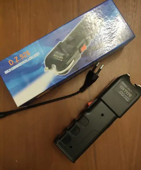 Type 928 Self Defense Power Electric Current Taser Stungun 12000kvolt