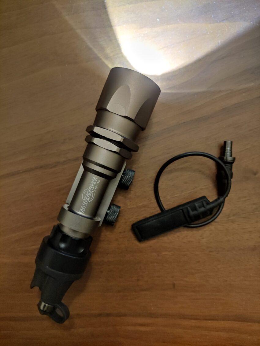 Surefire Clone M4 M16 Weapon Flashlight 600 Lumes Bright Light Picatinny Rail Mount Pressure Switch