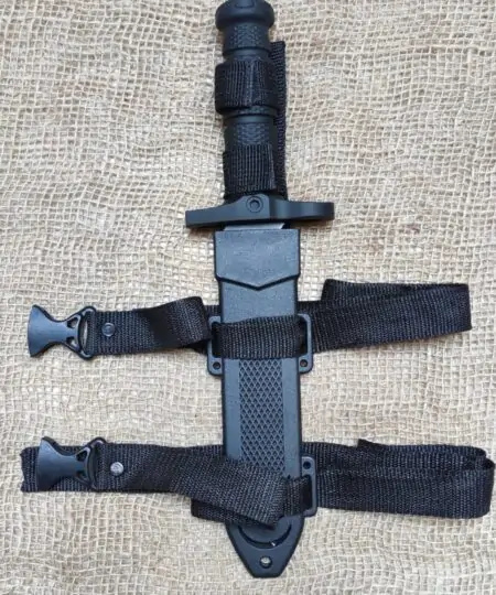 Alternative view of Columbia 1368A Fixed Blade Hunting Knife Leg Cover Thigh Pouch
Columbian Dagger Pakistan