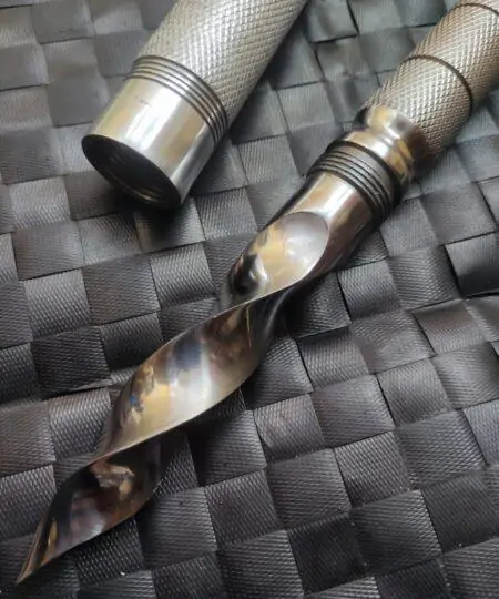 Handmade Cyclone Tri-Edge Dagger Twisted Blade Hunting dagger Knife