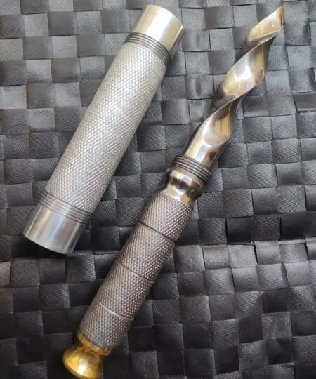 Alternative view of Handmade Cyclone Tri-Edge Dagger Twisted Blade Hunting dagger Knife