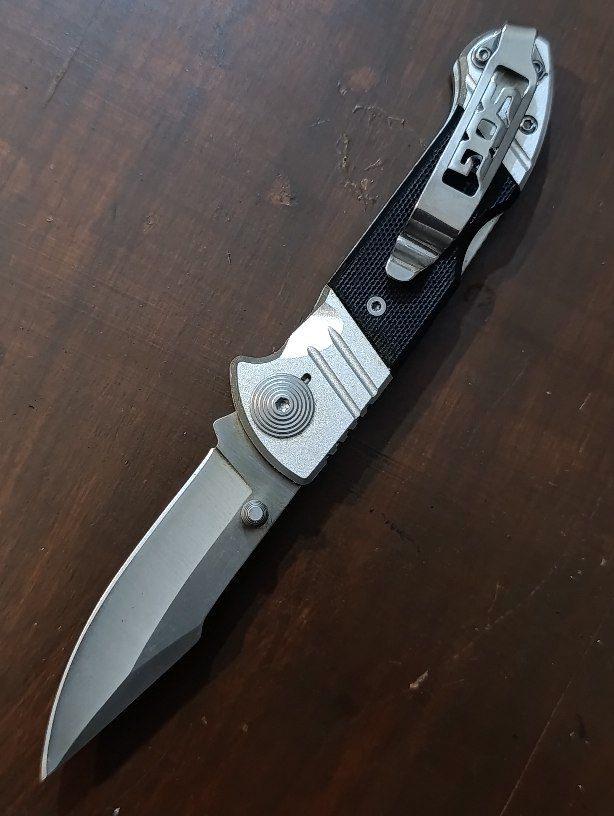 SOG Compact EDC Knife - Image 2