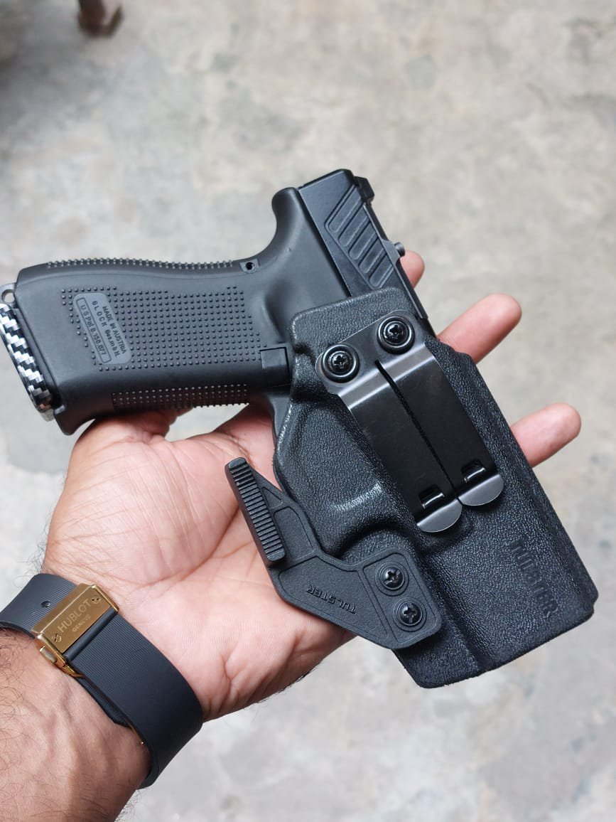 Glock 19x Quick Draw Concealed Carry IWB OWB Holster with Claw / DCC metal Clip support strong Concealment - Image 2
