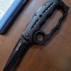Cold Steel B098 Folding Knuckle Knife
Brass Knuckle Style Blade