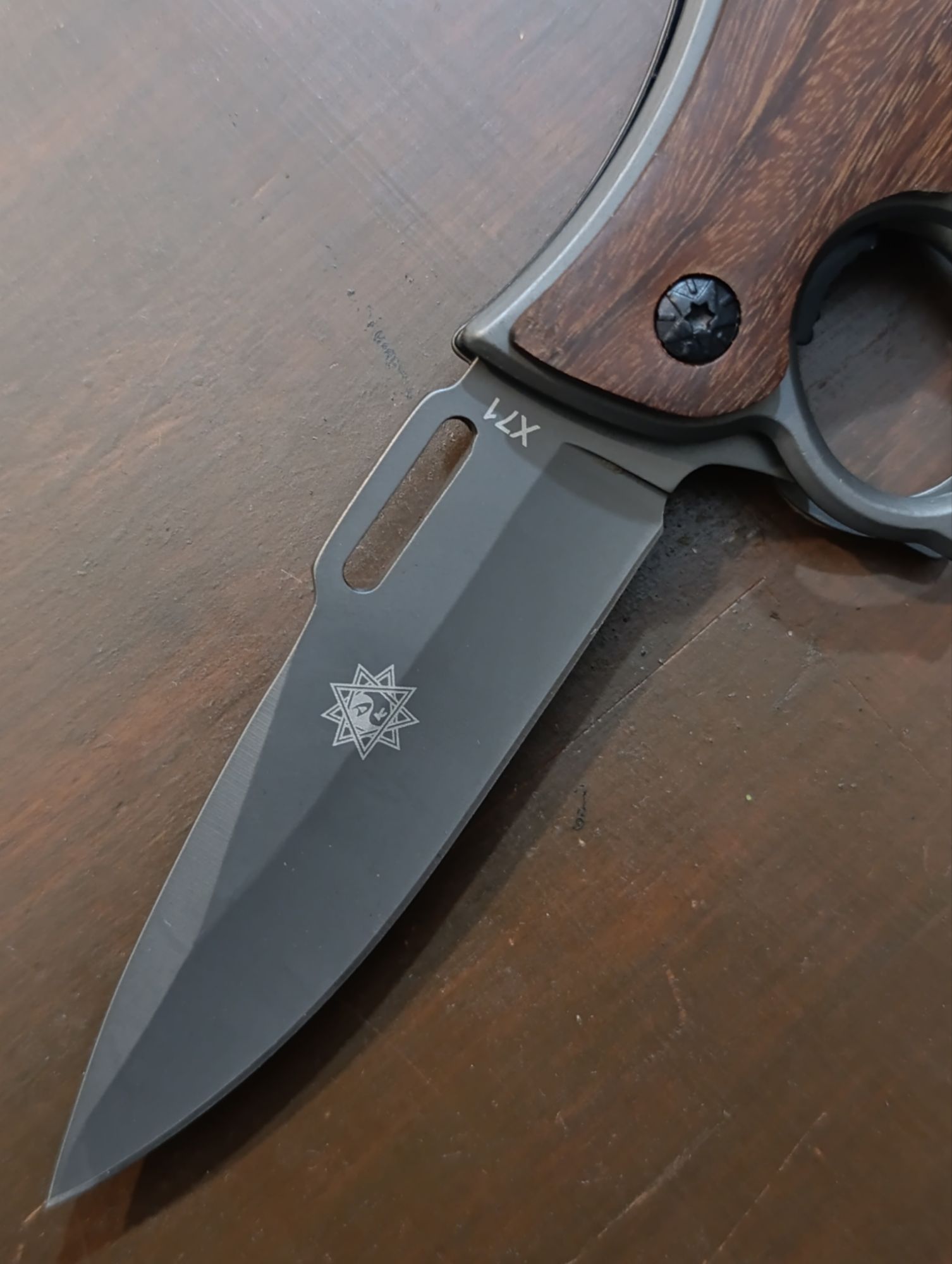 Knuckle Knife Wooden Grip - Image 2